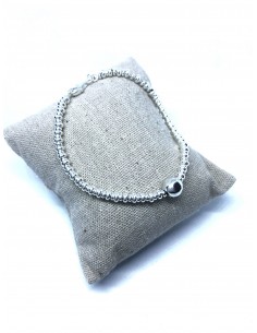 Bracciale con Rondelle e una Pepita Tonda Martellata Bianca