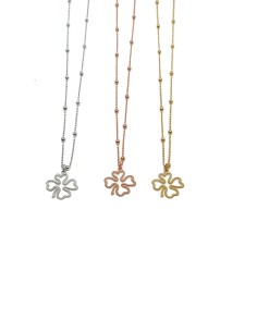 Short Necklace Four-leaf...