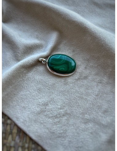 Malachite Oval Medallion 2.3 cm x 3 cm
