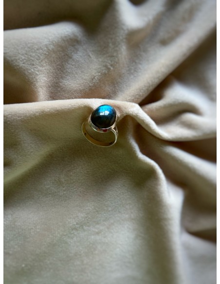 Labradorite ring