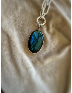 Labradorite medallion 4.2...