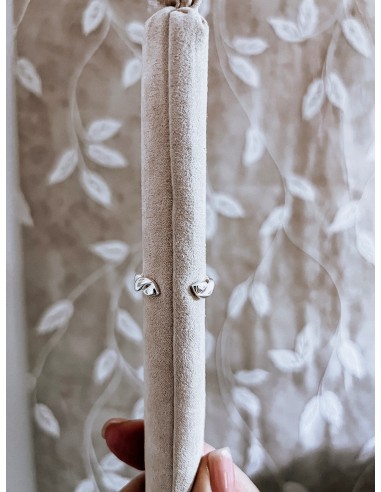 Adjustable twisted ring