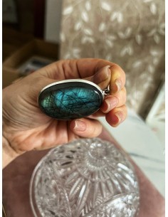 Labradorite oval medallion... 2