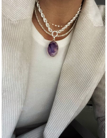 Amethyst oval medallion 3.5 cm x 2.4 cm