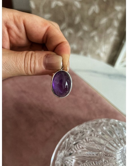 Oval Amethyst Medallion 2.6 cm x 1.9 cm