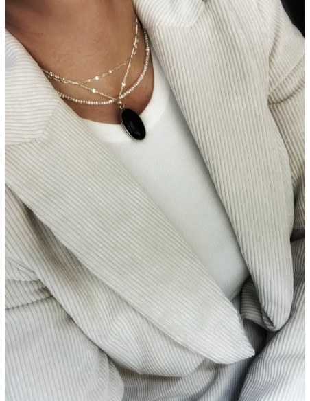 Oval Onyx medallion 3.4 cm x 2 cm