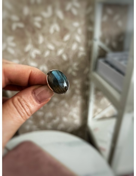 Labradorite ring