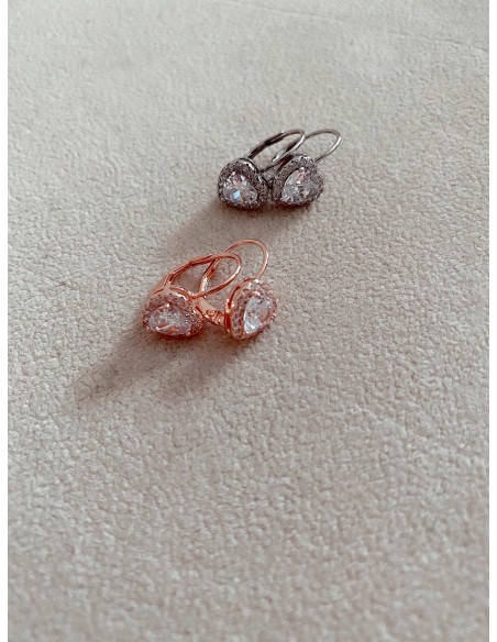 Orecchini a Monachella con Zircone a Forma di Cuore