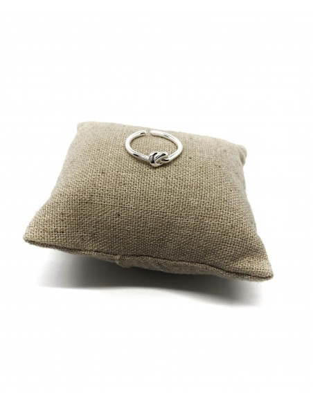 Adjustable Knot Ring