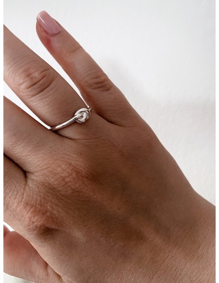 Adjustable Knot Ring
