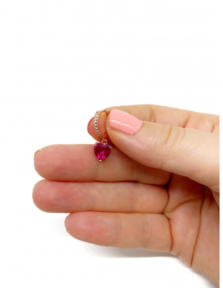 Heart-shaped Zircon Mono Huggie Earring