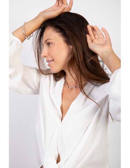 Short Necklace with Rectangular Mesh