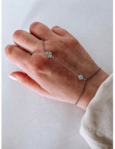 Kissing Bracelet With Small...