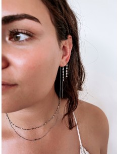 Single earring with pendant...