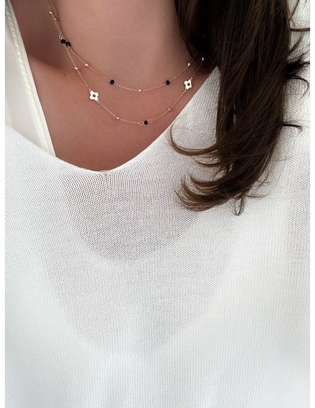 Double Necklace and Passing Flowers